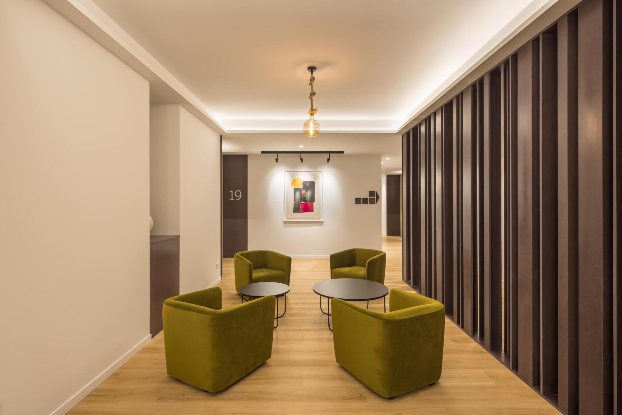 Mon Suites Jardin De Ayora Valencia Exteriör bild