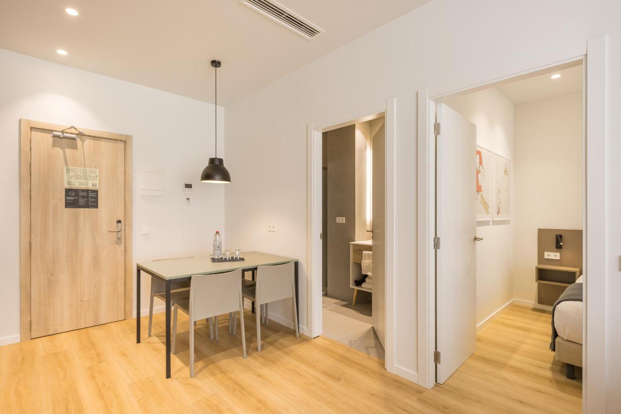 Mon Suites Jardin De Ayora Valencia Rum bild